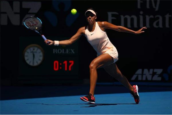 显得更加从 显得更加从