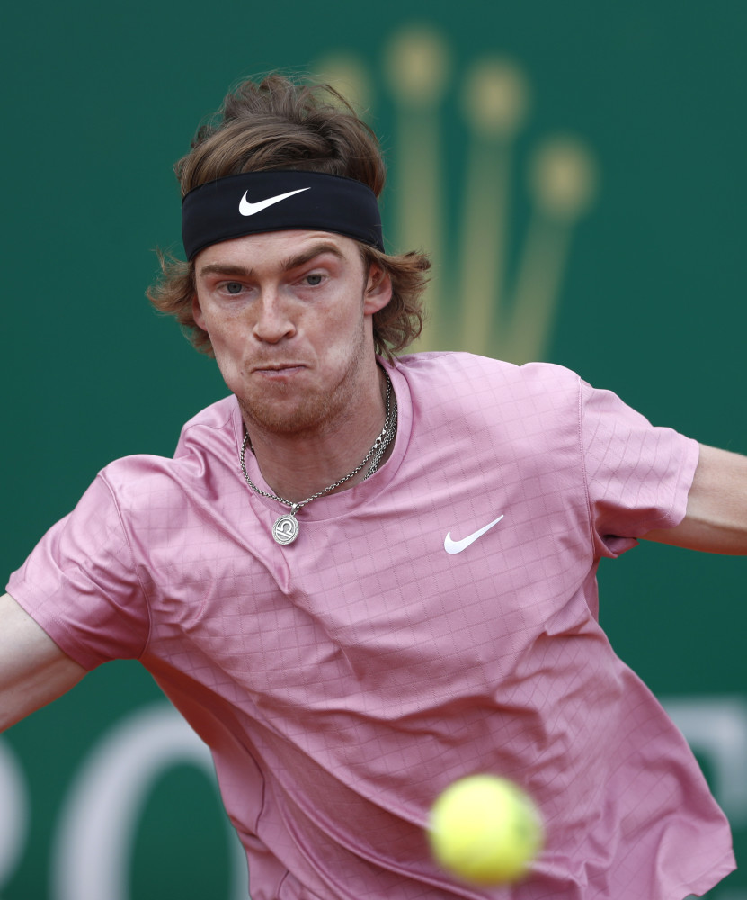 群像与留白 群像与留白